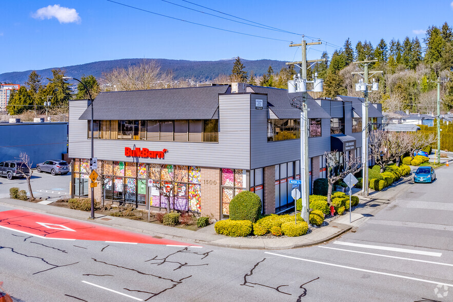 Primary Photo Of 1500 Marine Dr, North Vancouver Office For Lease