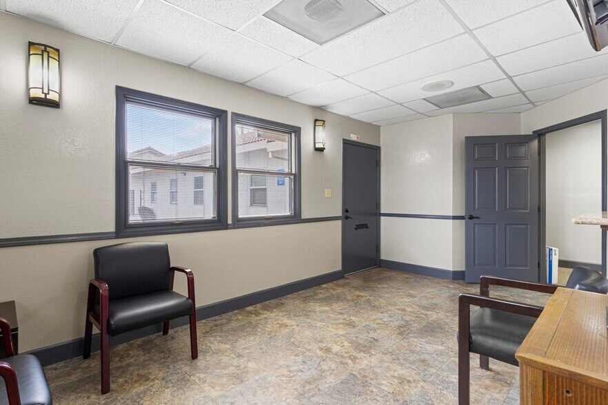 More Photos Of 1045 Live Oak Blvd, Yuba City Medical For Lease