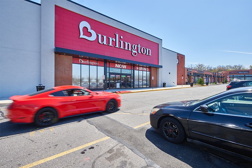 More Photos Of 839 New York Ave, Huntington Unknown For Lease