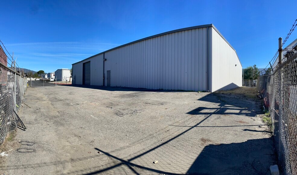 More Photos Of 8266 Sultana Ave, Fontana Warehouse For Sale