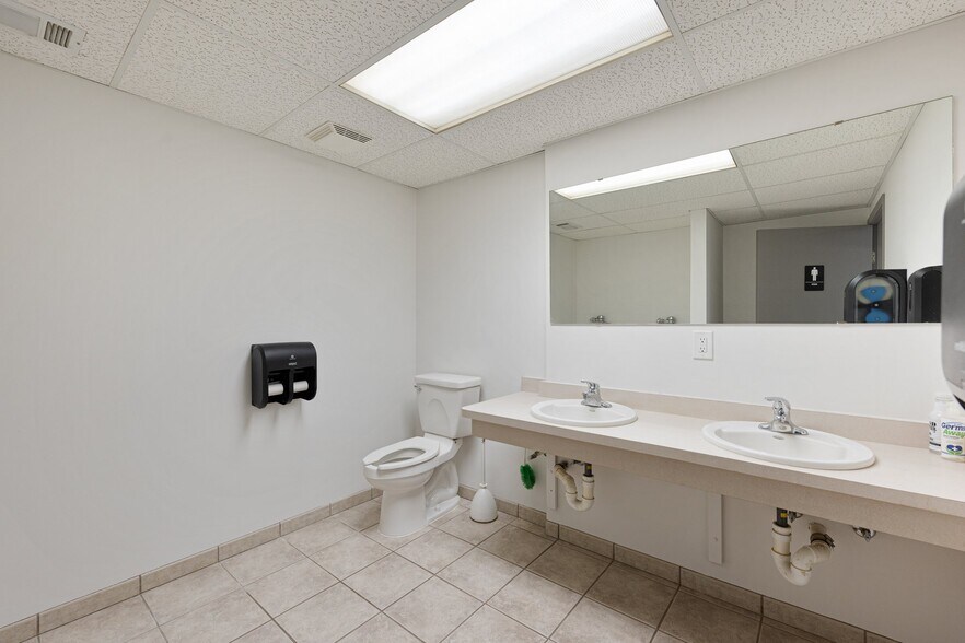 More Photos Of 6957 NW Highway 10, Anoka Office For Lease