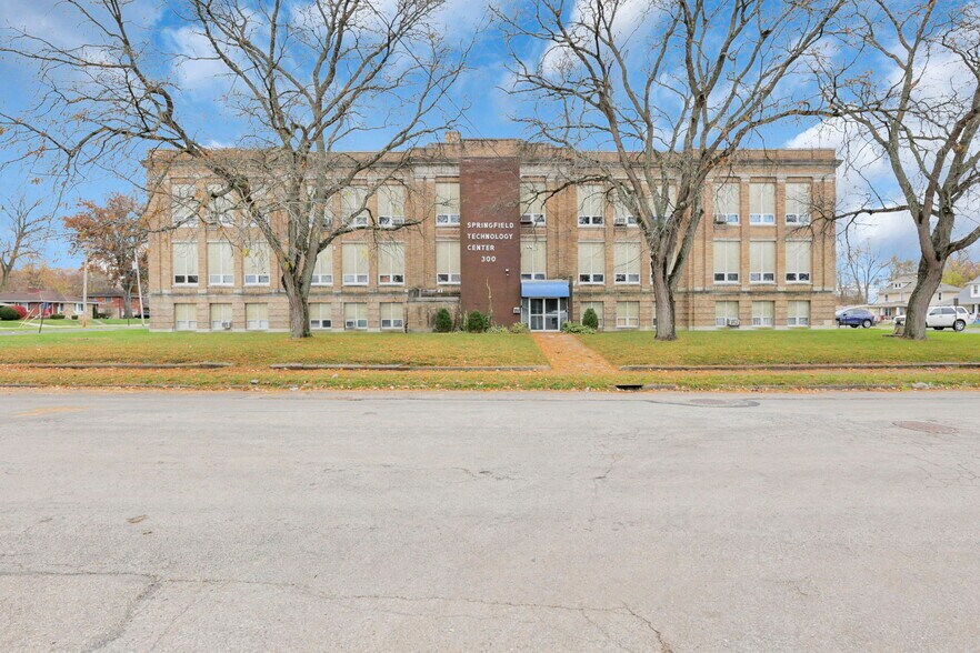 More Photos Of 300 E Auburn Ave, Springfield Office For Sale