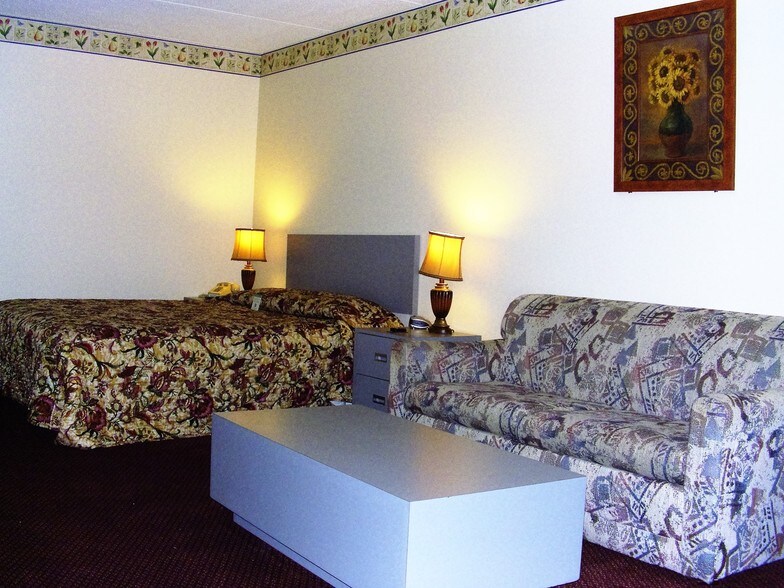 More Photos Of 1030 Arsenal St, Watertown Hotel For Sale