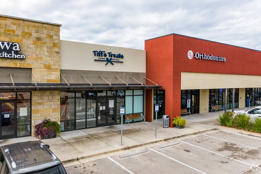 More Photos Of 5000 N Quinlan Park Rd, Austin Unknown For Lease