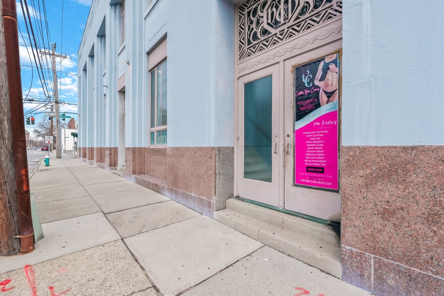 More Photos Of 166-170 Jericho Tpke, Floral Park Loft Creative Space For Lease