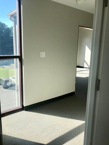 More Photos Of 930 Martin Luther King Jr Blvd, Chapel Hill Office For Lease