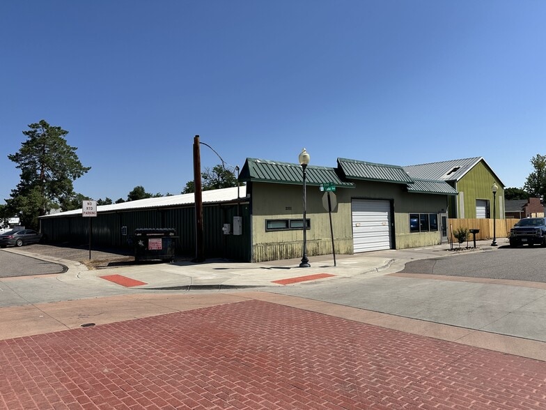 More Photos Of 2201 Lake Ave, Thornton General Retail For Sale