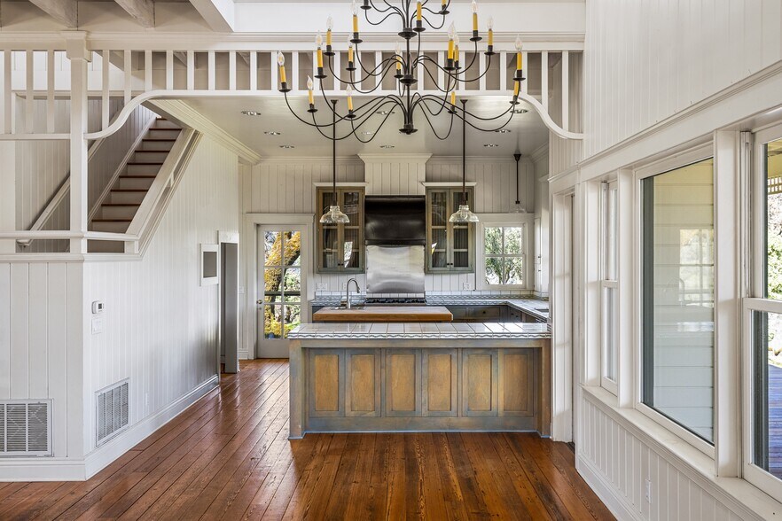 More Photos Of 13700 Rockpile Rd, Geyserville Land For Sale