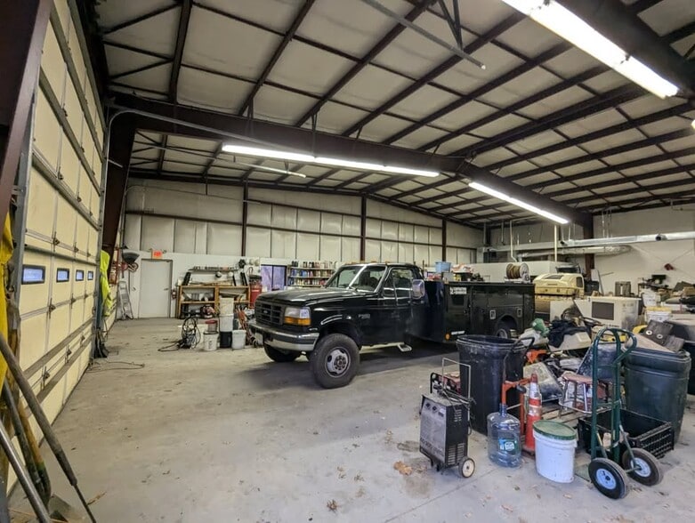 More Photos Of 2407 Burlington Ave, Delanco Light Distribution For Lease