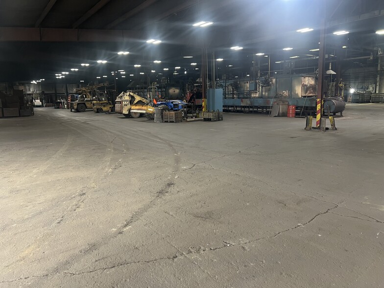 More Photos Of 400 S Gray St, Albany Manufacturing For Sale