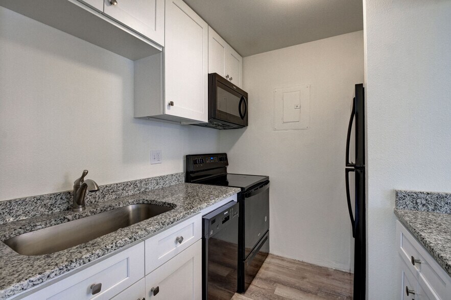 More Photos Of 1285 Wolff St, Denver Apartments For Sale