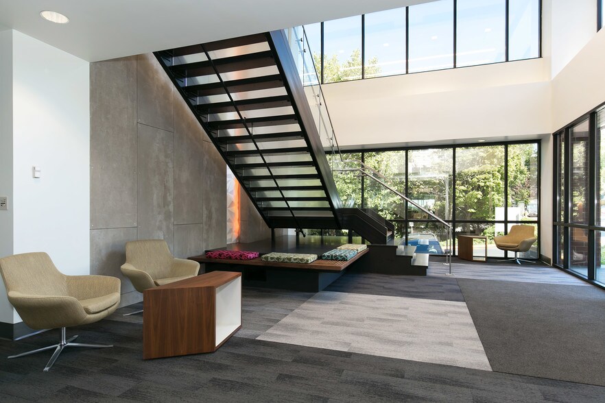 More Photos Of 550 Kirkland Way, Kirkland Office For Lease