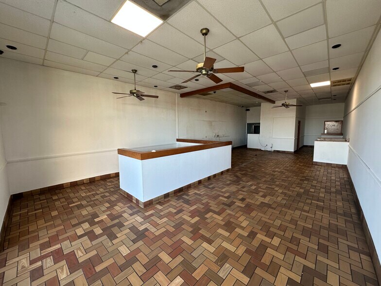 More Photos Of 823-841 Nc 24 27 Byp E, Albemarle Department Store For Lease