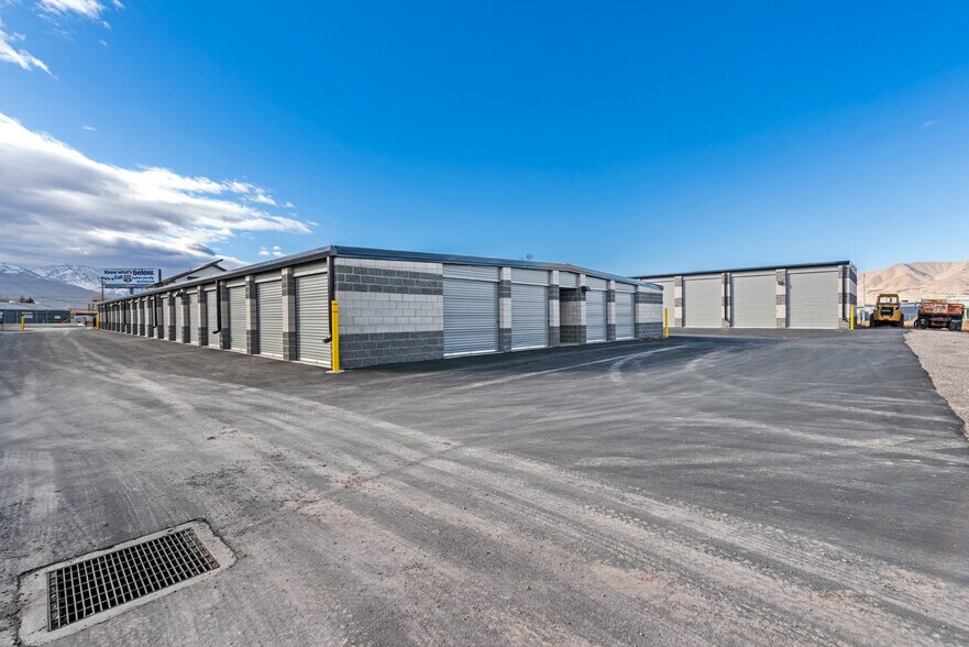 More Photos Of 820 W Utah Ave, Payson Industrial For Sale