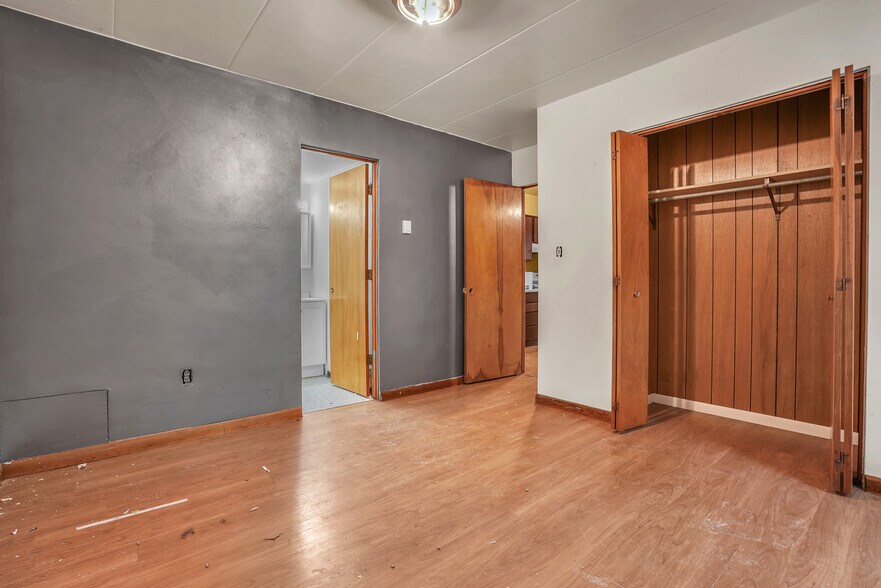 More Photos Of 6922 Columbia ave, Hammond Multifamily For Sale