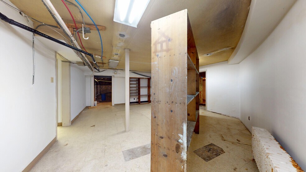 More Photos Of 152 Grant Ave, Vandergrift Storefront Retail Office For Lease