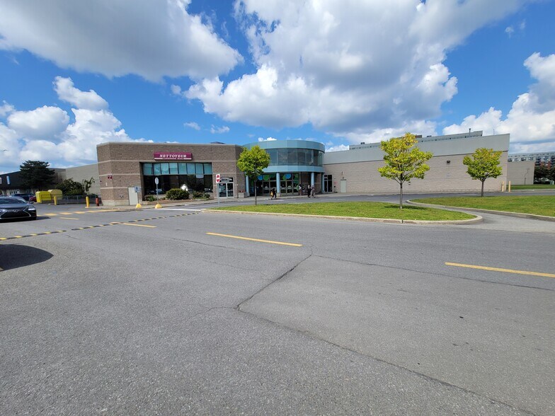 More Photos Of 5800 Boul Cavendish, Cote-St-Luc Unknown For Lease