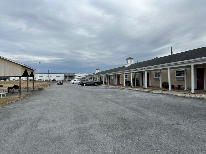 More Photos Of 3140 Kaylor Park dr, Harrisonburg Hotel For Sale