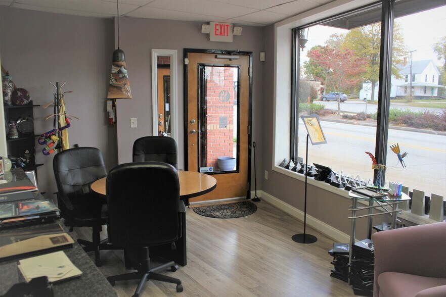 More Photos Of 1282 Pendleton St, Greenville Office For Lease