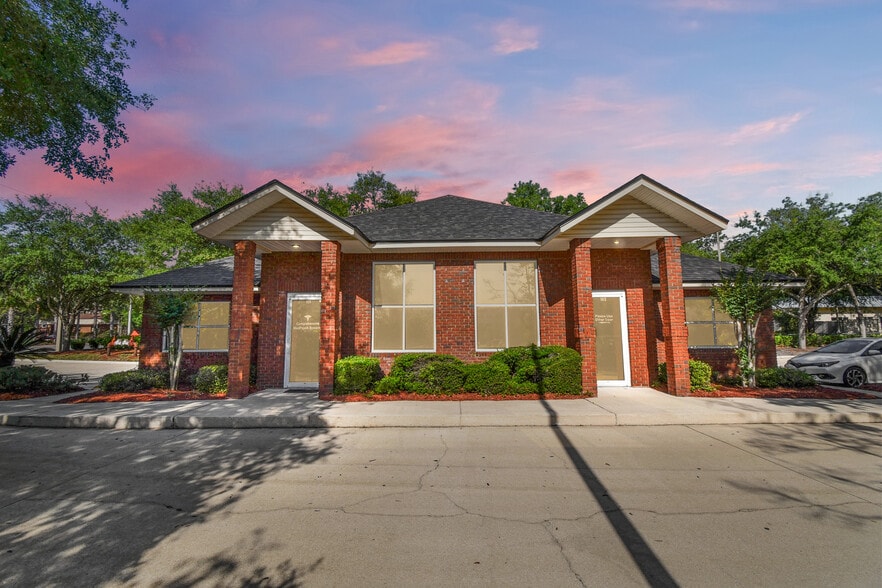 Primary Photo Of 1555 Kingsley Ave, Orange Park Office For Sale