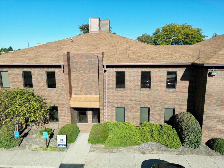 More Photos Of 4753-4759 Cornell Rd, Blue Ash Medical For Sale