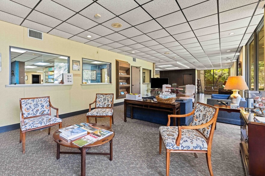 More Photos Of 6 Professional Park Dr, Webster Medical For Sale