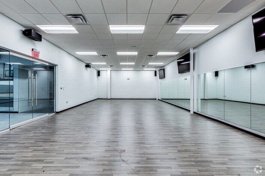 More Photos Of 7725 W Reno Ave, Oklahoma City Office For Lease