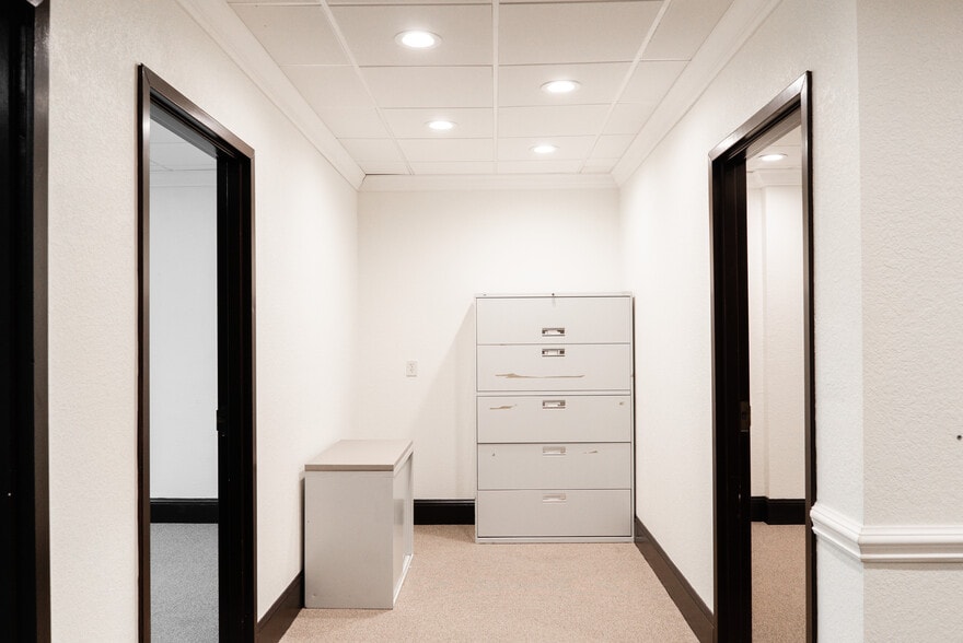 More Photos Of 131 E New York Ave, Deland Medical For Lease