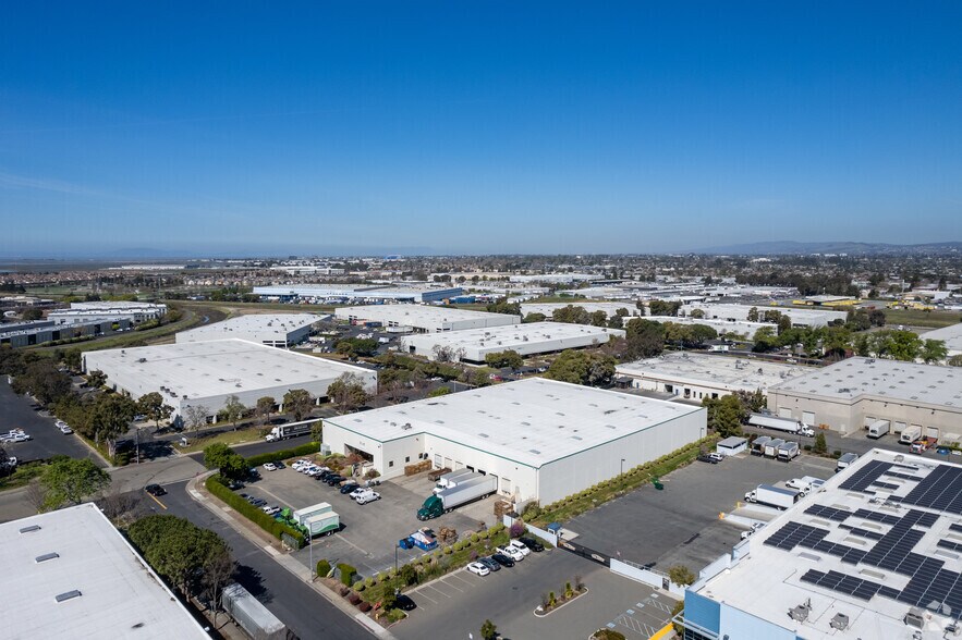 More Photos Of 2975 Volpey Way, Union City Warehouse For Lease