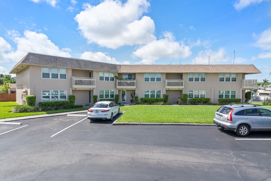 More Photos Of 311-357 Gulfstream Rd, Dania Apartments For Sale