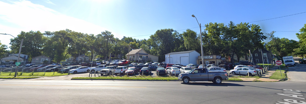 Primary Photo Of 6001 Winner Rd, Kansas City Auto Dealership For Sale