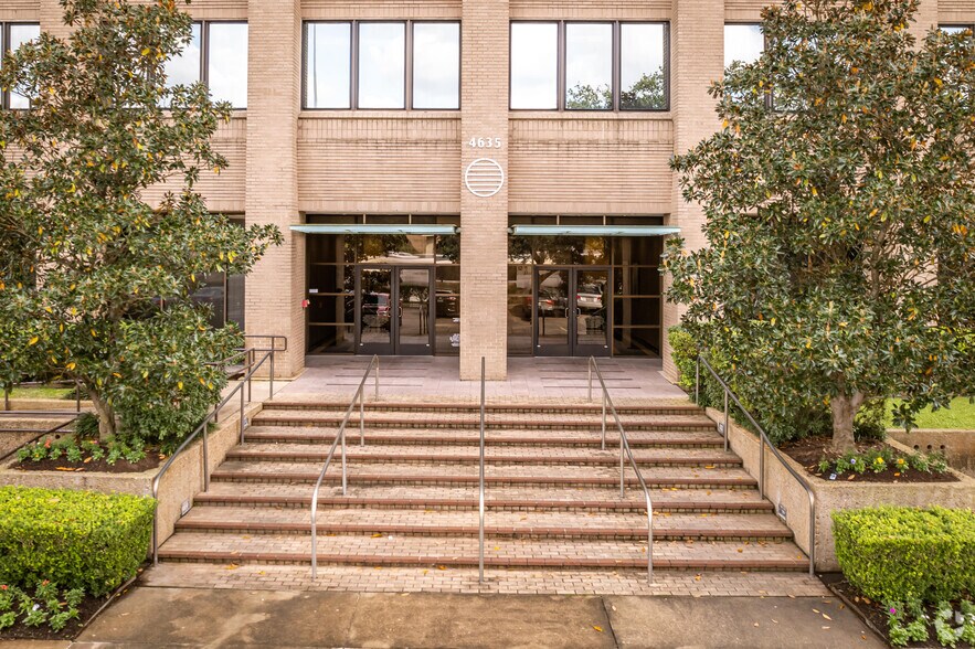 More Photos Of 4635 Southwest Fwy, Houston Office For Lease