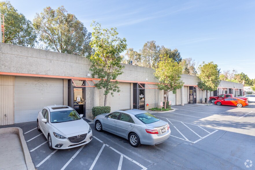 More Photos Of 1750 California Ave, Corona Unknown For Lease