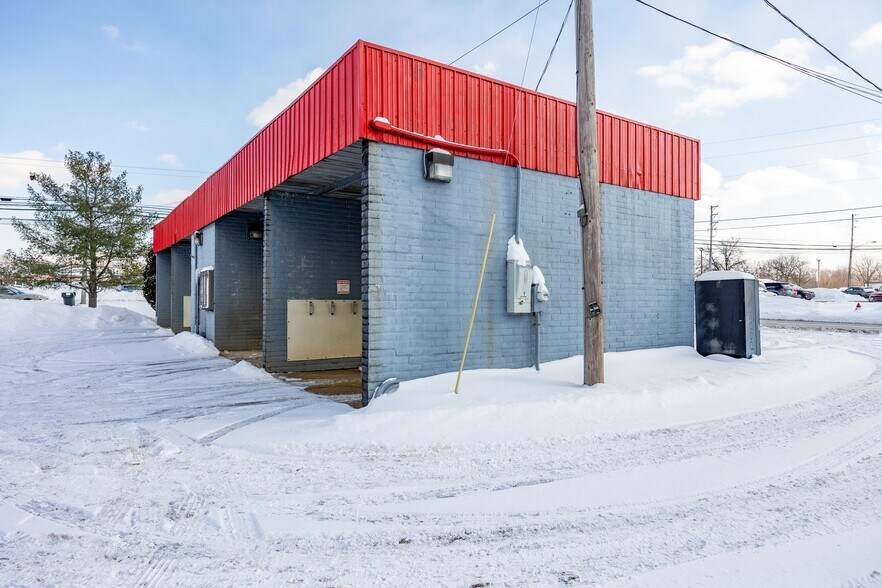 More Photos Of 10408 Northfield Rd, Northfield Carwash For Sale