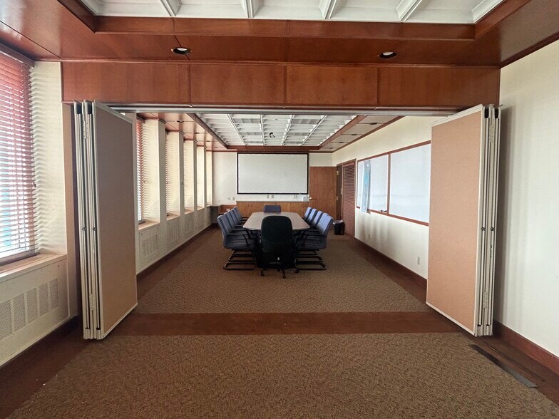 More Photos Of 3556 Lake Shore Rd, Buffalo Office For Sale