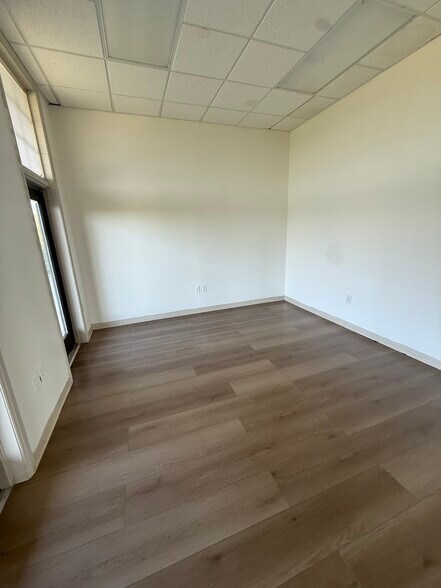 More Photos Of 7105 Golf Club Dr, Fort Worth Storefront Retail Office For Lease