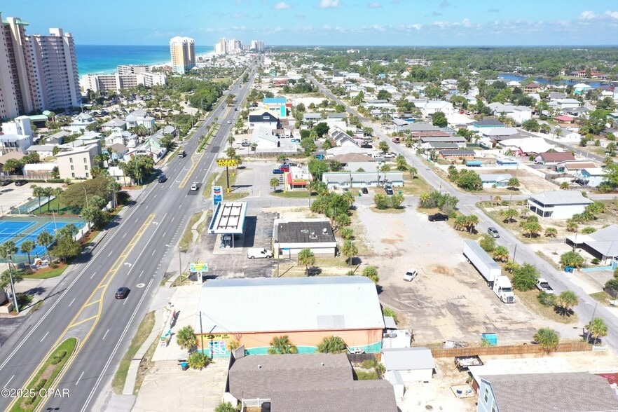 More Photos Of 6908 Thomas Dr, Panama City Beach Freestanding For Sale