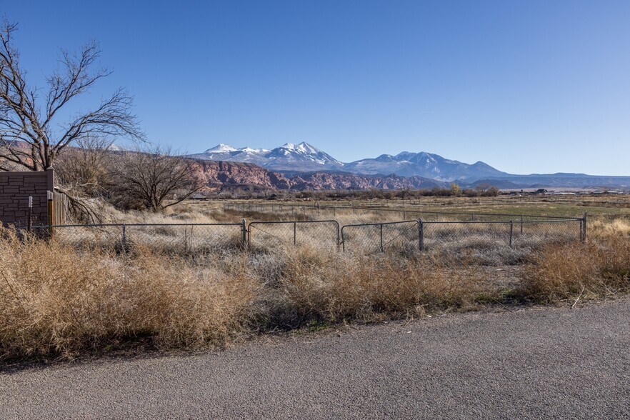 More Photos Of 35 Acres West Coronado, Moab Land For Sale