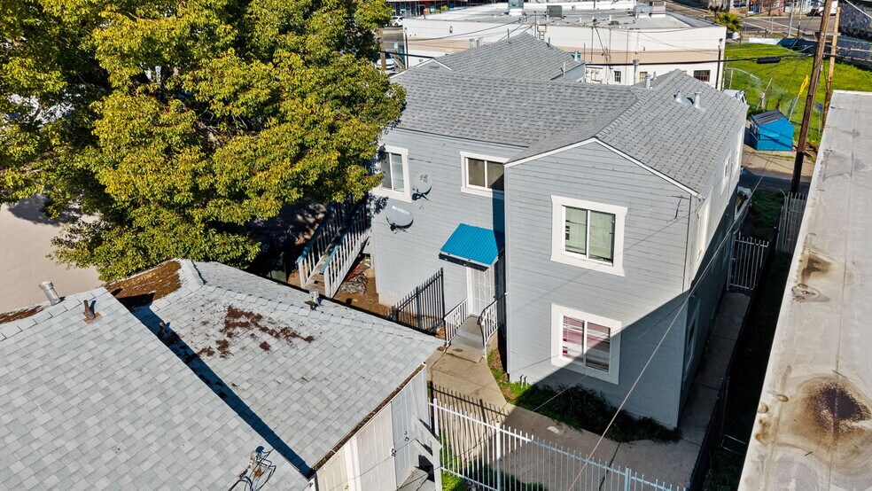 More Photos Of 715 Dixieanne Ave, Sacramento Apartments For Sale