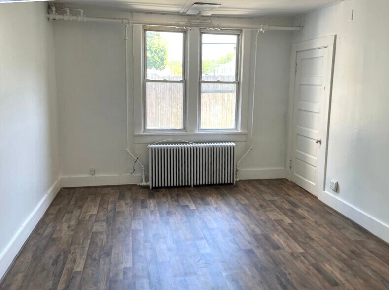 More Photos Of 158-160 W Main St, Walden Storefront Retail Residential For Sale