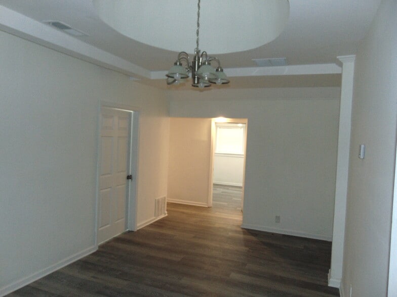 More Photos Of 6277 Memorial Dr, Stone Mountain Medical For Sale