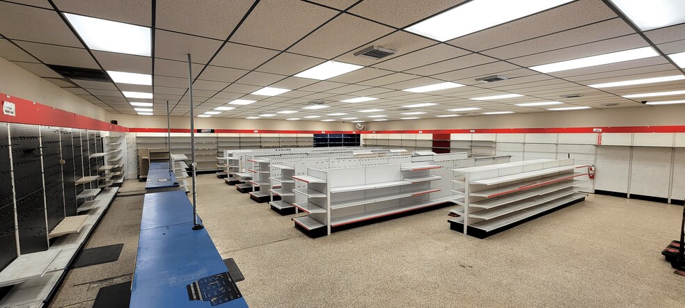 More Photos Of 1537 Main St, Peckville Freestanding For Sale