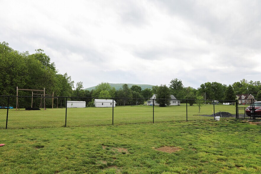 More Photos Of 232 Mine Branch Rd, Crimora Specialty For Sale