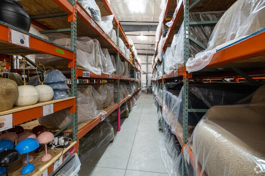 More Photos Of 901 Buckley Rd, San Luis Obispo Self Storage For Lease