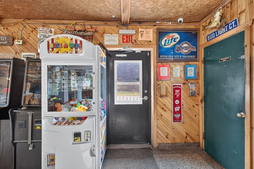 More Photos Of 133 E Main St, Embarrass Restaurant For Sale