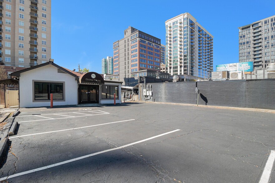 More Photos Of 324 E Paces Ferry Rd NE, Atlanta Storefront Retail Office For Sale
