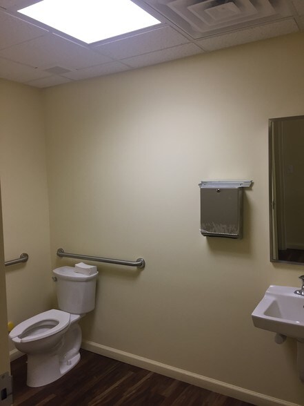 More Photos Of 250 Old New Brunswick Rd, Piscataway Unknown For Lease