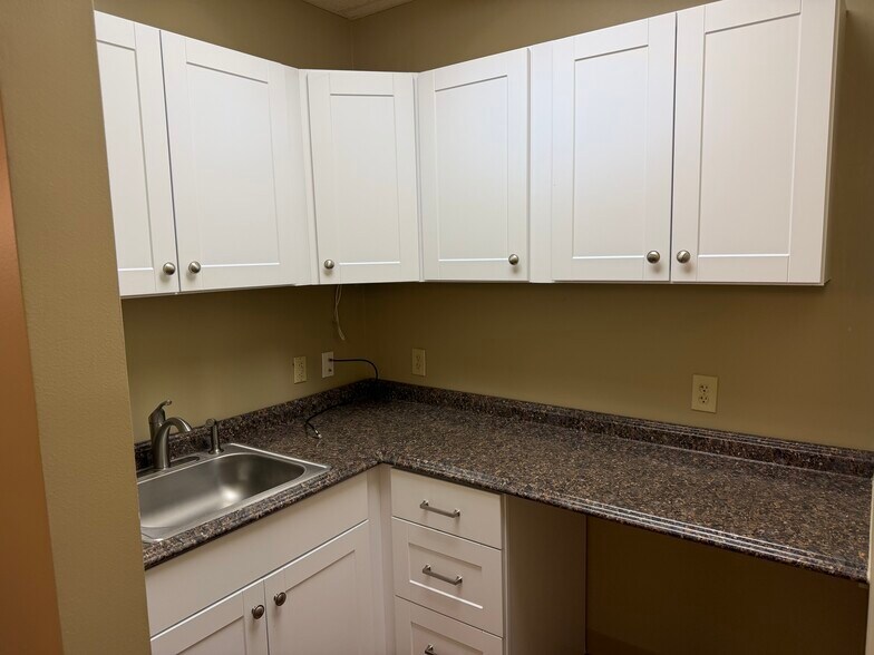 More Photos Of 5400 Maryland Way, Brentwood Office For Lease