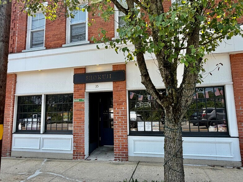 More Photos Of 23-35 Tokeneke Rd, Darien Unknown For Lease