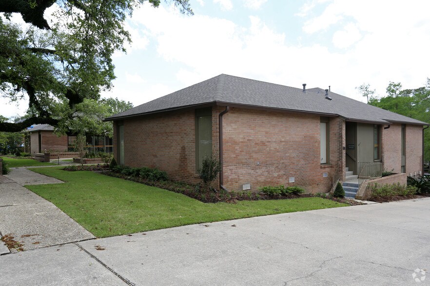 More Photos Of 7330 Highland Rd, Baton Rouge Coworking Space